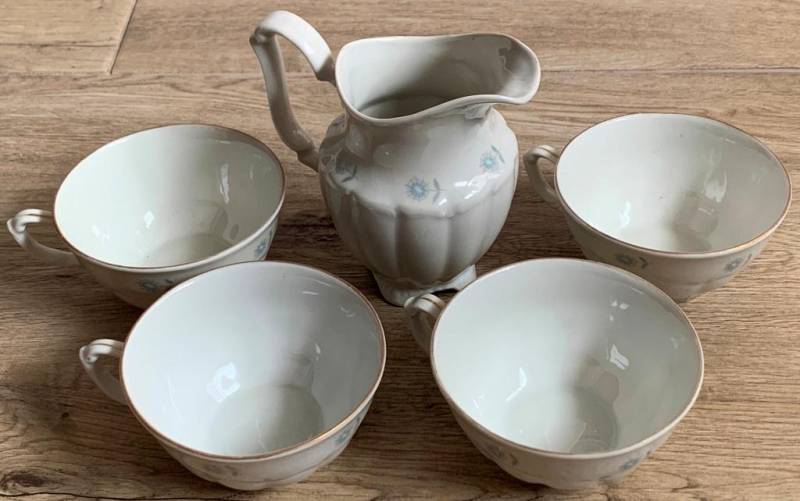 ox_zestaw-starej-porcelany-walbrzych-mlecznik-4-filizanki-okazja