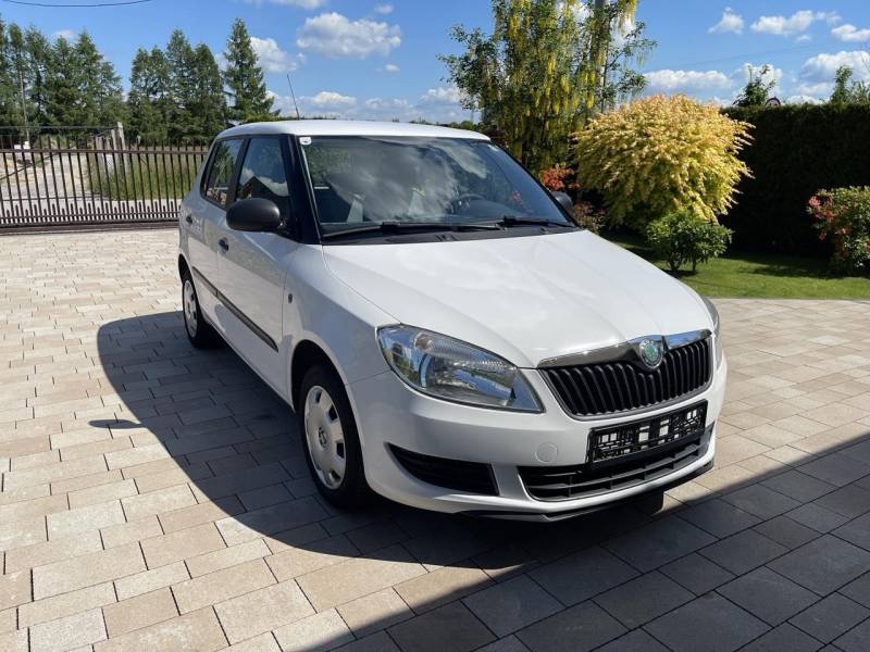 ox_skoda-fabia-12-benzyna-klima-2011r