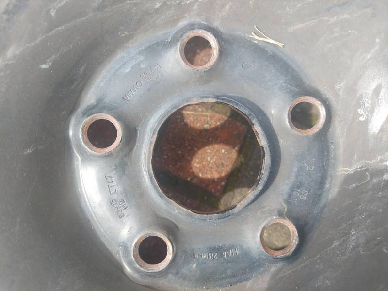 ox_felgi-stalowe-6jx15h2-5x112-et47-skoda-seat-audi-vw-uzywane