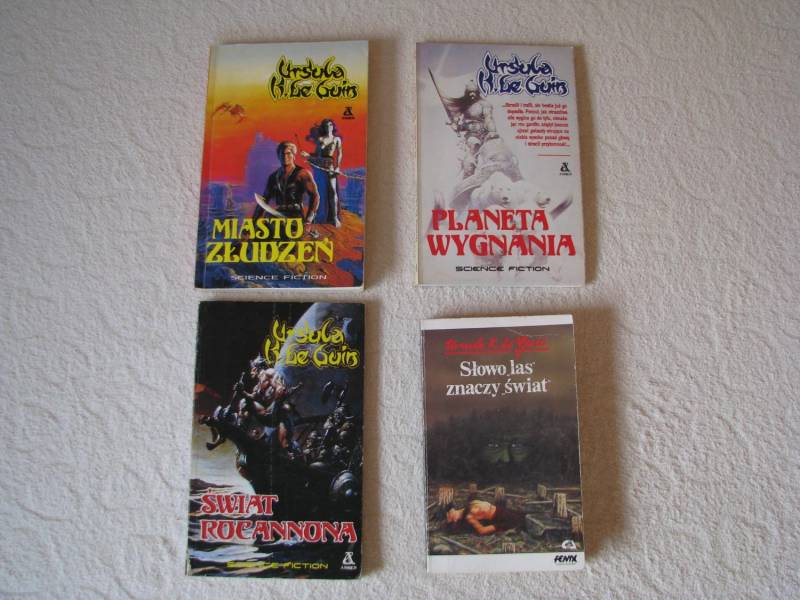 ox_ursula-k-le-guin-slowo-las-znaczy-swiat-cykl-ekumena