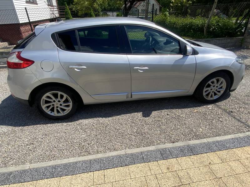 ox_renault-megane-iii-15-dci-2012-r-197-tys-km-bogate-wyposazenie