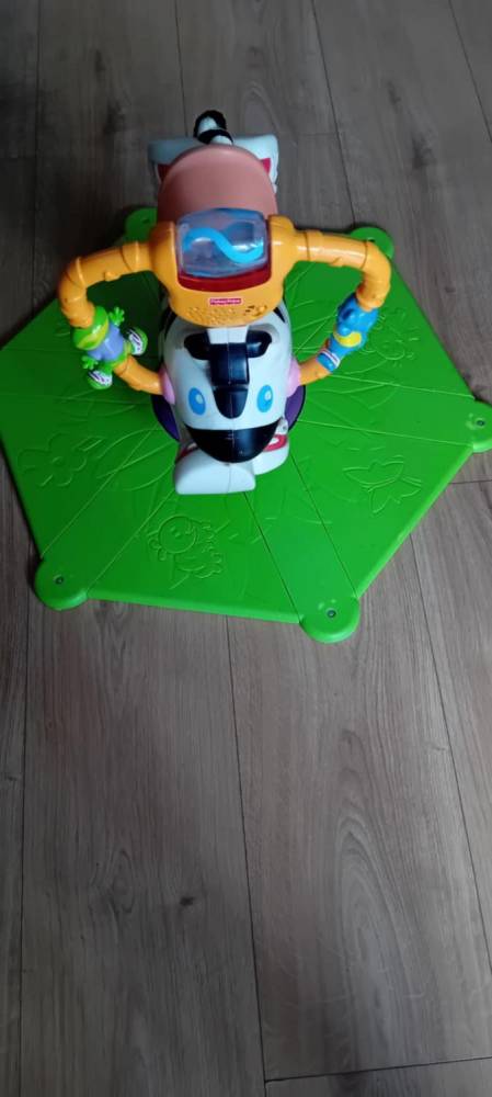 ox_skoczek-fisher-price-zebra