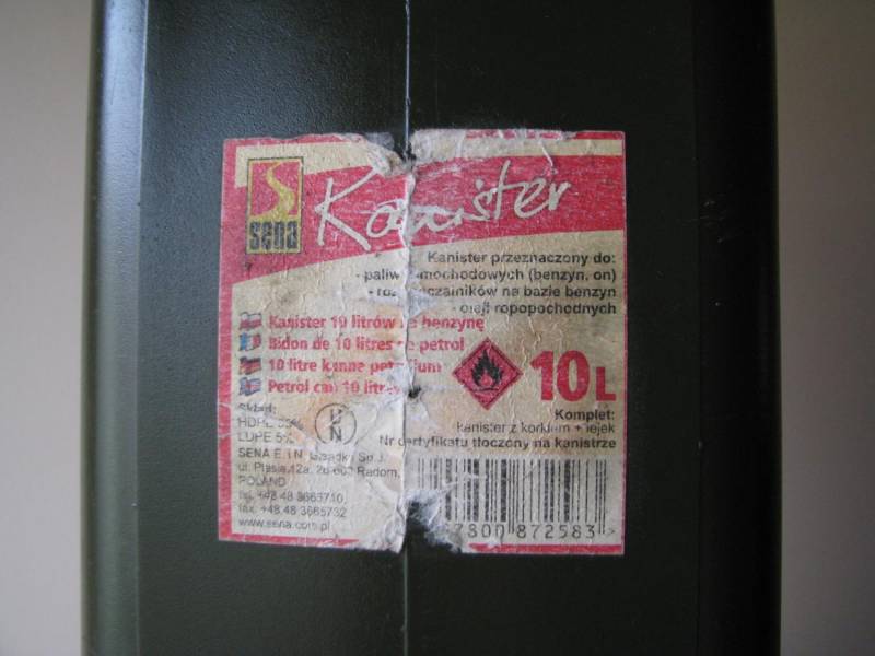 ox_kanister-10-l-pojemnik-baniak-plastikowy-z-zakretka-na-paliwa-plyny