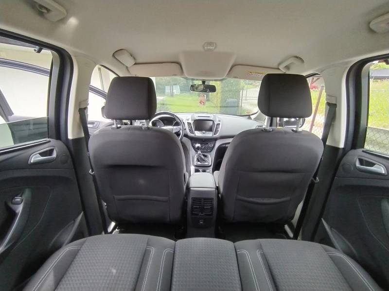 ox_ford-c-max-10-ecoboost-128-tys-km