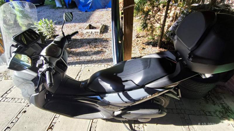 ox_sprzedam-skuter-yamaha-nmax-125