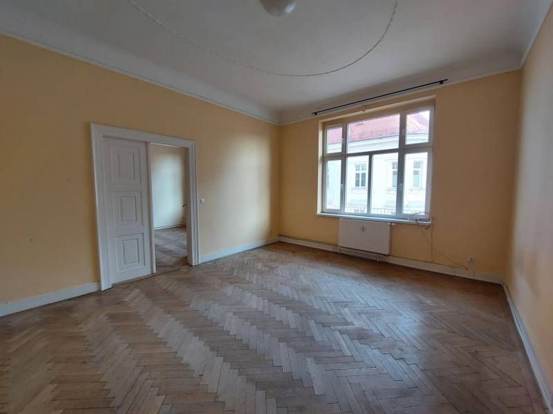 ox_sprzedaz-lokalu-mieszkalnego-nr-13-przy-pl-sw-krzyza-1