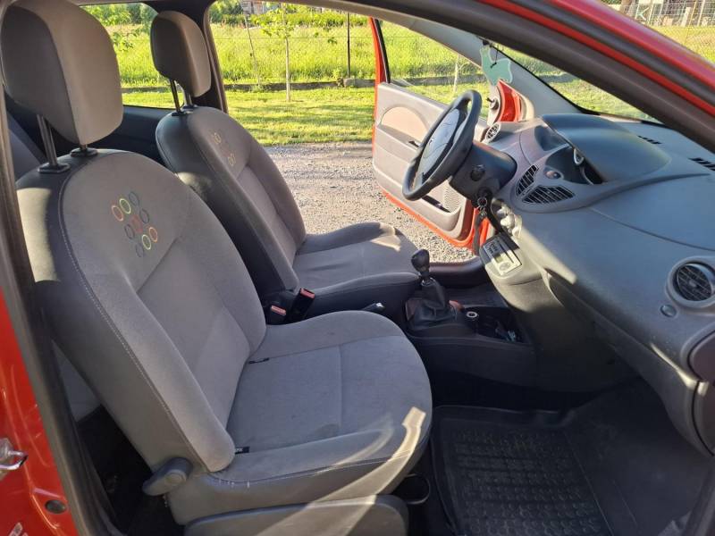 ox_renault-twingo-12-benzyna