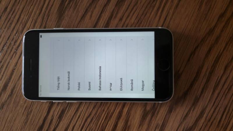 ox_iphone-se-2020-white64gb-bardzo-ladny-komplet-z-dowodem-zakupu