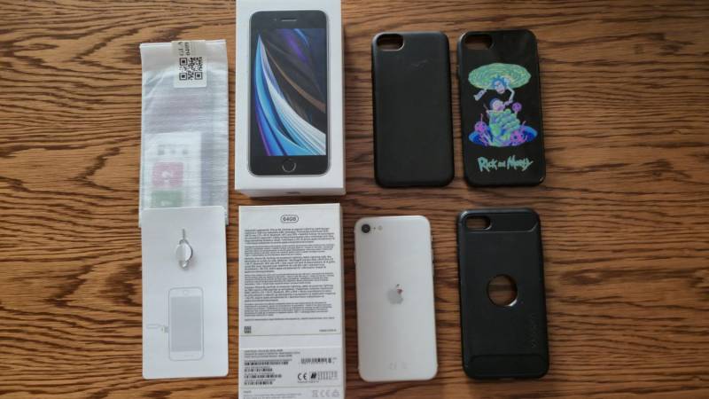 ox_iphone-se-2020-white64gb-bardzo-ladny-komplet-z-dowodem-zakupu