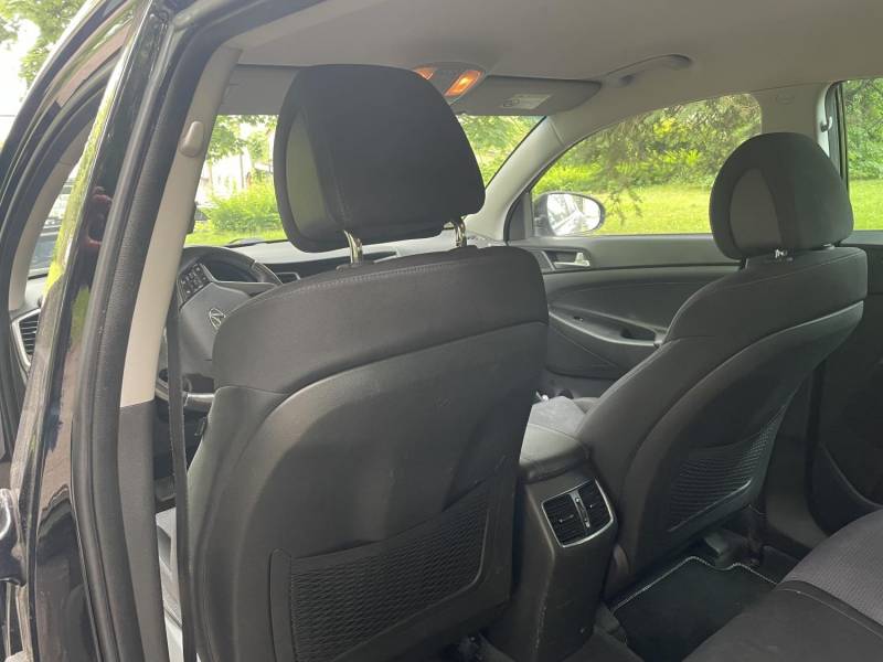 ox_sprzedam-samochod-hyundai-tucson-16-gdi-2wd