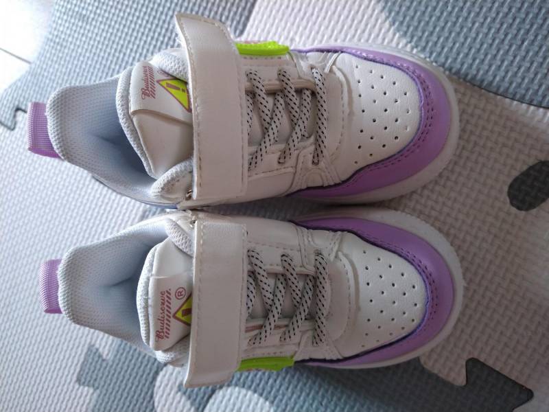 ox_buty-sportowe-dla-dziewczynki-rozmiar-22