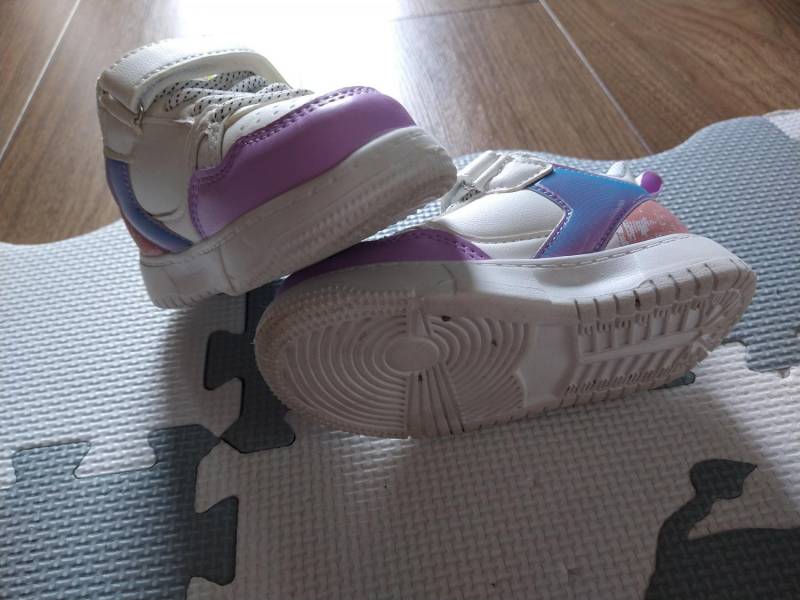 ox_buty-sportowe-dla-dziewczynki-rozmiar-22
