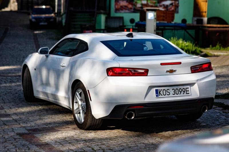 ox_chevrolet-camaro-rok-2018-32450km