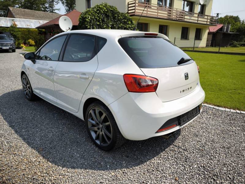 ox_seat-ibiza-fr-i-tech-benzyna-12-105km-2015r-163tkm-nawi-kamera