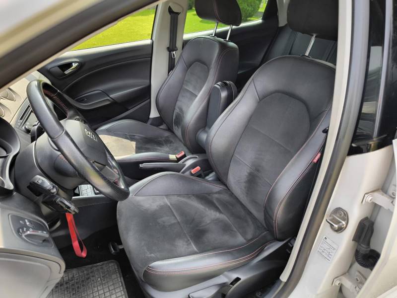 ox_seat-ibiza-fr-i-tech-benzyna-12-105km-2015r-163tkm-nawi-kamera