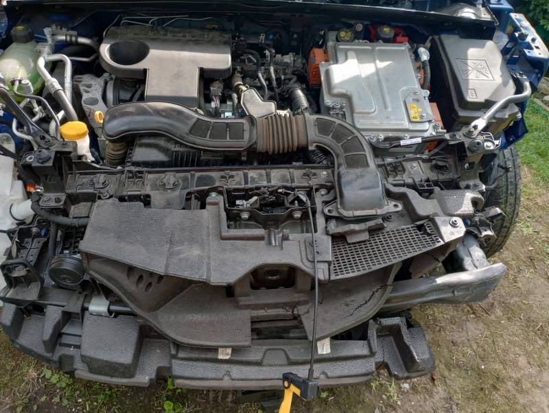 ox_czesci-renault-captur-2022-16-hybrid-145km-wnetrze-silnik-skrzynia