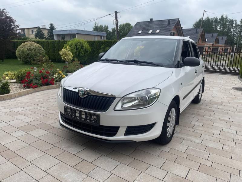 ox_skoda-fabia-12-benzyna-klimatyzacja-rok-2012-przebieg-130tys-km