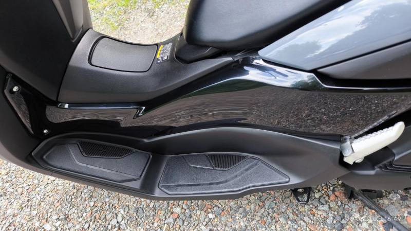 ox_sprzedam-skuter-yamaha-nmax-125