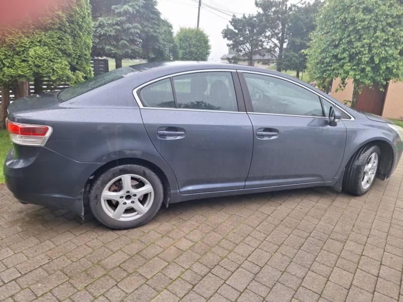 ox_sprzedam-toyota-avensiss