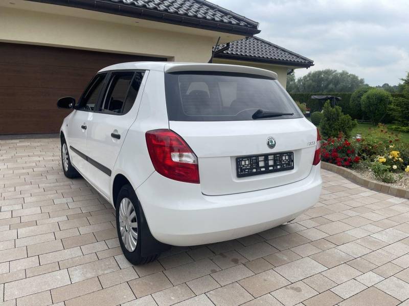 ox_skoda-fabia-12-benzyna-klimatyzacja-rok-2012-przebieg-130tys-km