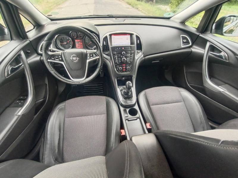 ox_opel-astra-j-14-t-140km-bixenon-navi-klimatronic-2014r