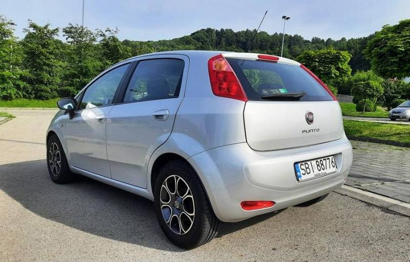 ox_fiat-punto-2012-salonowy-14-benzyna-serwisowany-zadbany-klimatyzacja