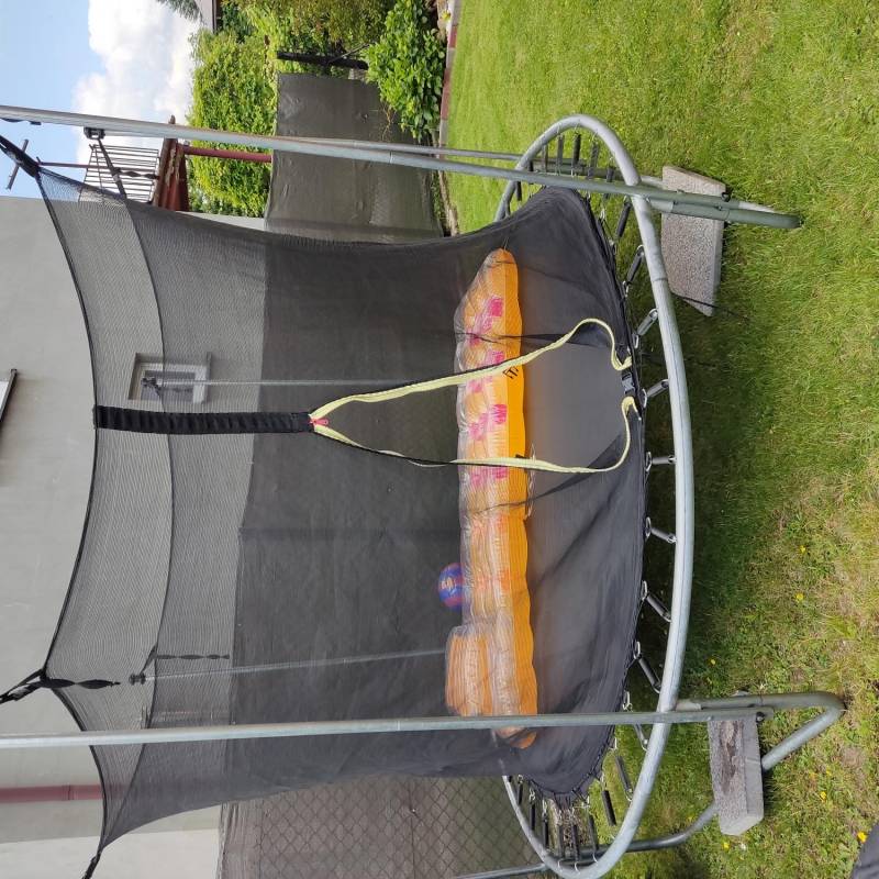 ox_oddam-trampoline-na-maskotke-labubu
