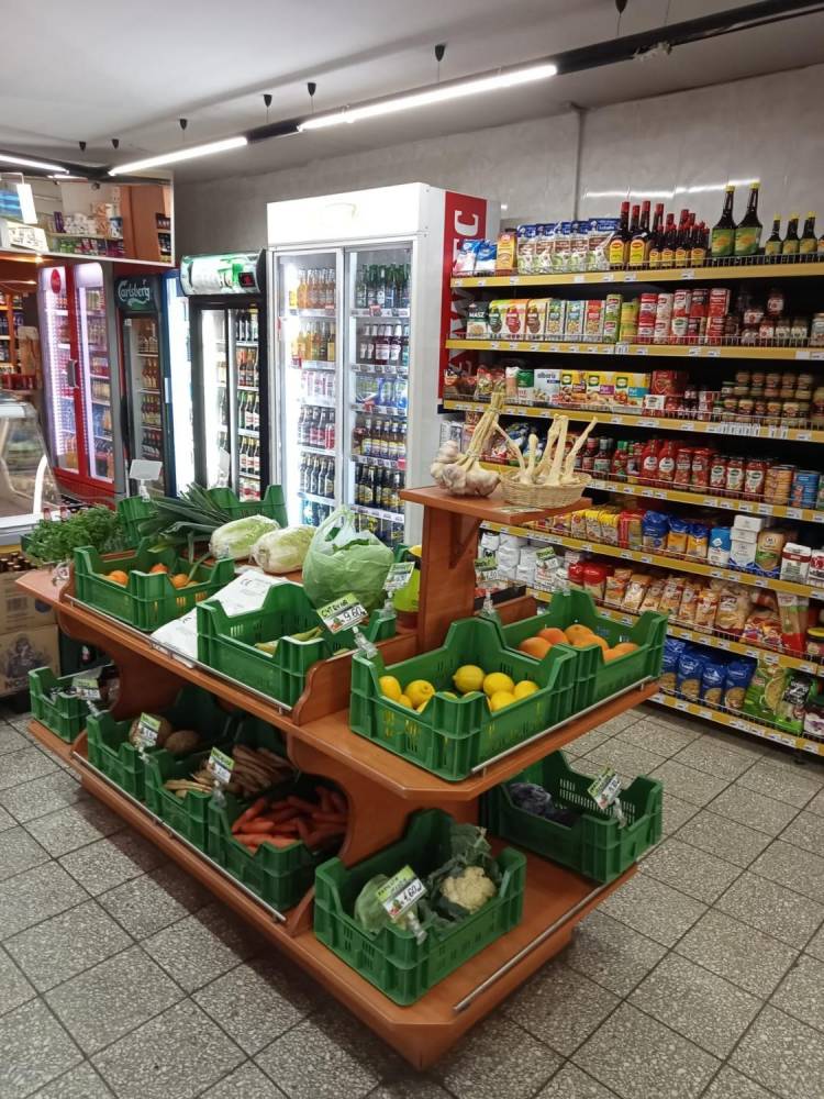 ox_sprzedawca-w-sklepie-ogolnospozywczym-ul-frysztacka-w-cieszynie
