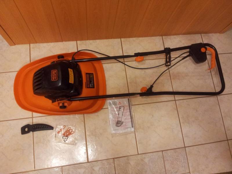 ox_kosiarka-poduszkowa-black-decker