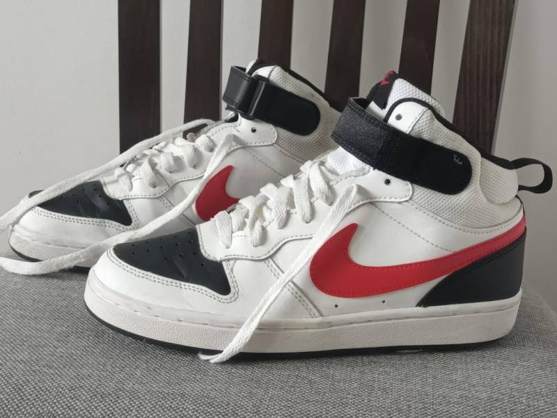 ox_nike-buty-chlopiece-mlodziezowe-rozmiar-38