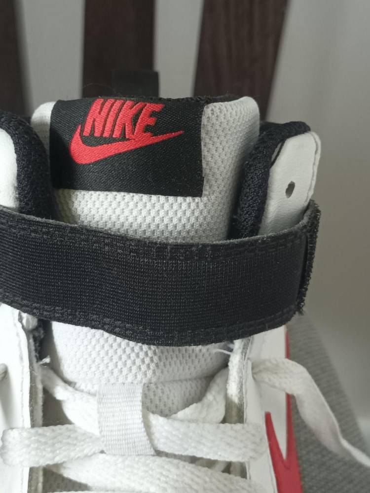 ox_nike-buty-chlopiece-mlodziezowe-rozmiar-38