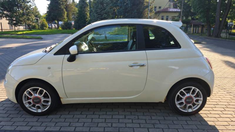 fiat-500-z-pasujacym.jpeg